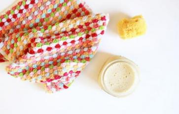 Put Some Food on Your Face: Easy Homemade Face Cleanser