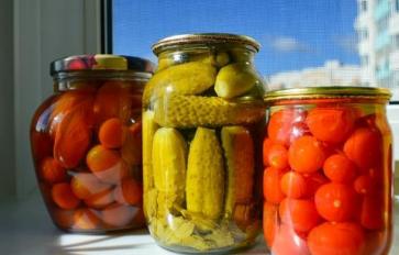 Living Off The Grid: Pickling For Preservation 101