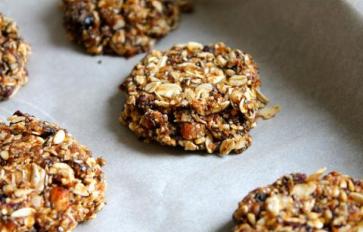 Blueberry Superfood Granola Bites