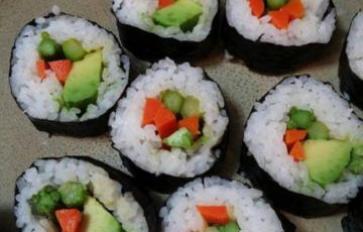 Veggie Sushi Roll (Vegan)