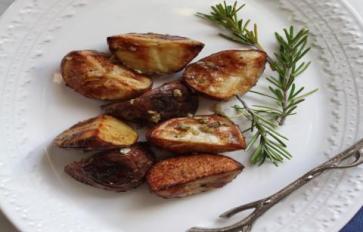 Cooking with Essential Oils 101: Rosemary Potatoes