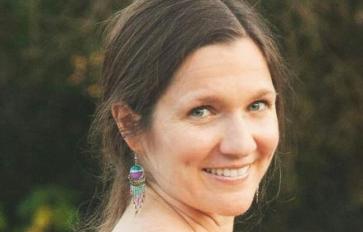 Chat With A Healer: Karen Chapman - Kripalu & Acupressure