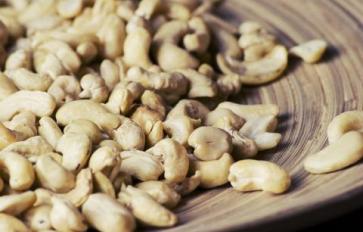 Superfood 101: Cashews!