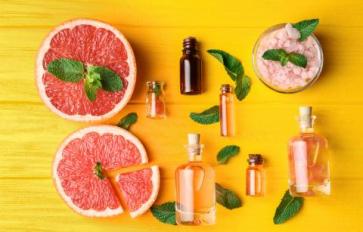 Essential Oil Essentials: A Quick Guide To Citrus Oils