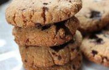 Grain-Free Chocolate Chunk Cookies (Vegan & Paleo)