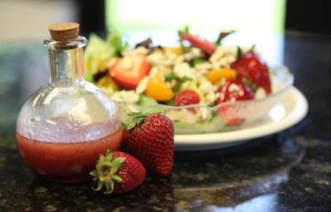 8 Homemade Healthy Salad Dressings