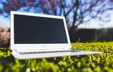 5 Meditations You Can Do At Your Desk