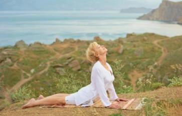 Try Hatha Yoga To Ease Menopause Symptoms