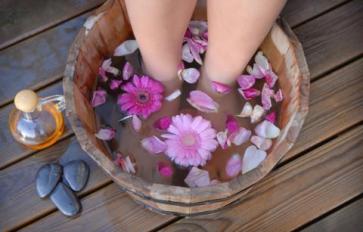 Natural Skincare 101: How To Make A Foot Soak