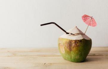 Superfood 101: Coconut Water!
