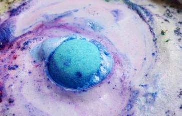 DIY Skincare 101: How To Make Bath Bombs + Bubble Baths
