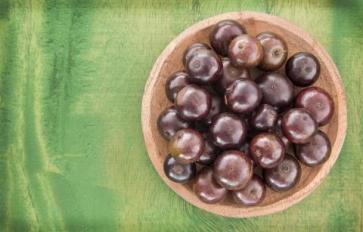 Superfood 101: Jaboticaba!