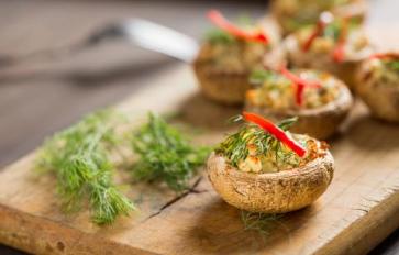 Vegan Thanksgiving Entrees: Stuffed Portobello Mushrooms & Pumpkin Pasta