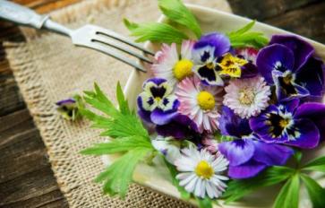 Cooking With Edible Flowers