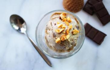 Cooking With Essential Oils 101: Dreamy Dairy Free Peanut Butter Chocolate Chip Ice Cream